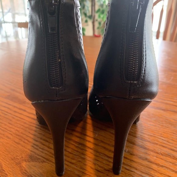 Wedge - Picture 3 of 4